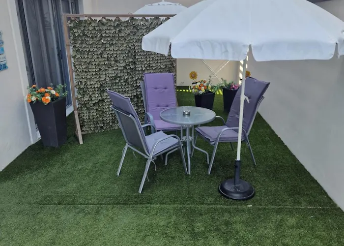 Green - Comfy Center Rodos